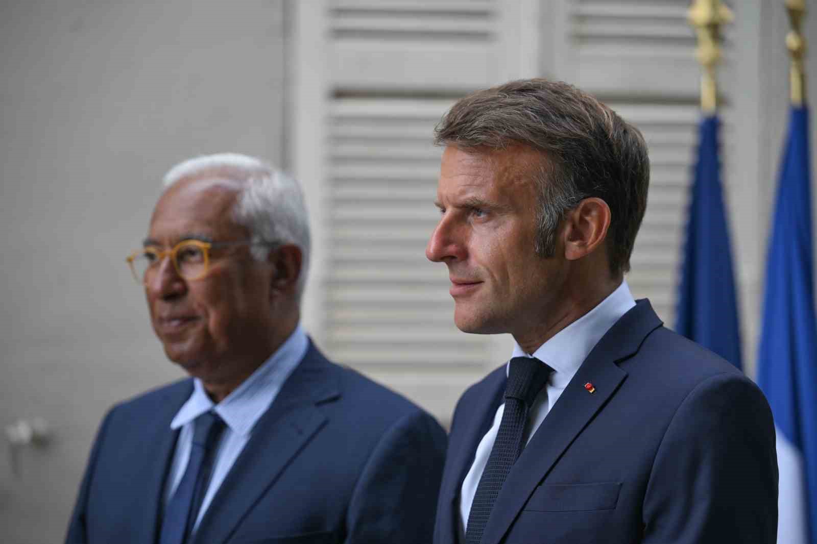 Macron: 