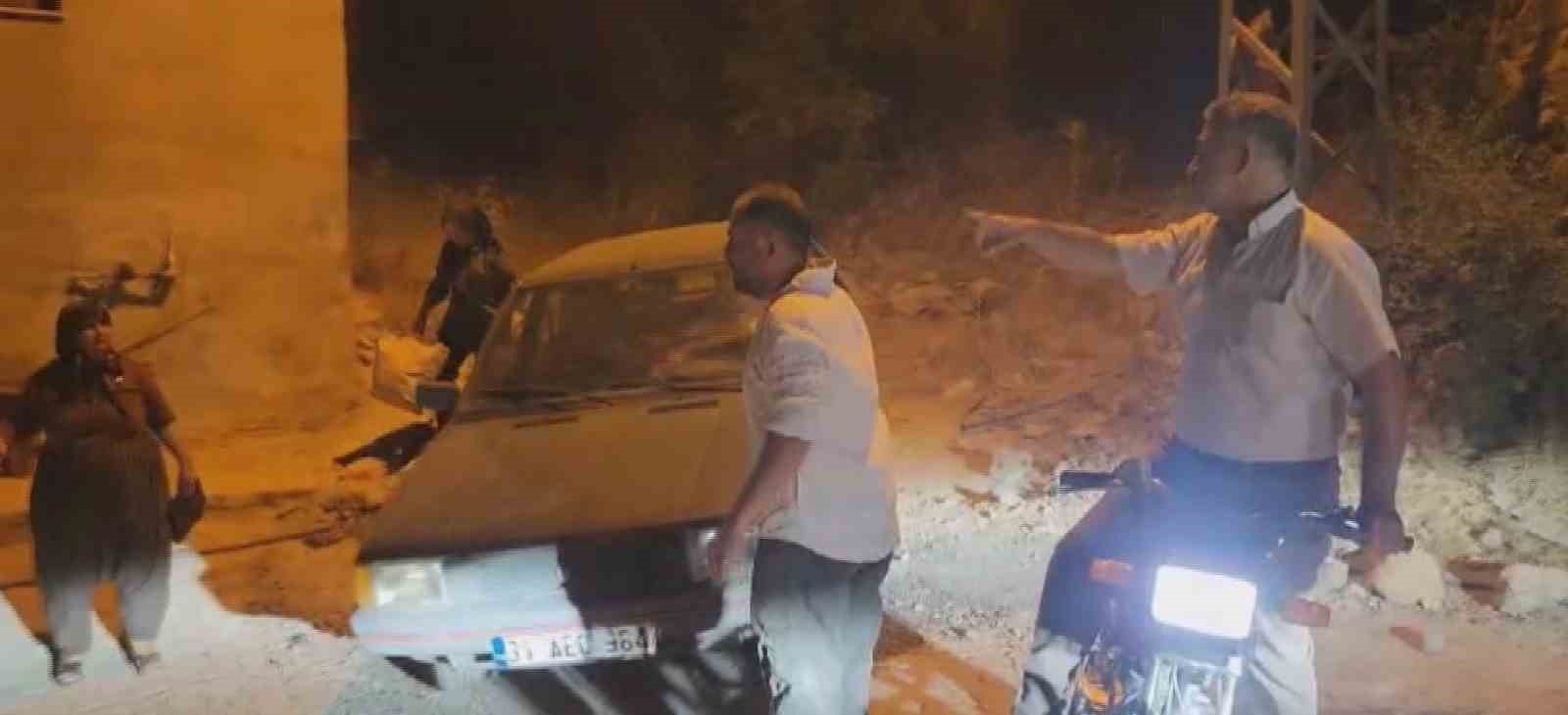 Hatay’da orman yangınının etkili olduğu bölgede evler tahliye ediliyor 