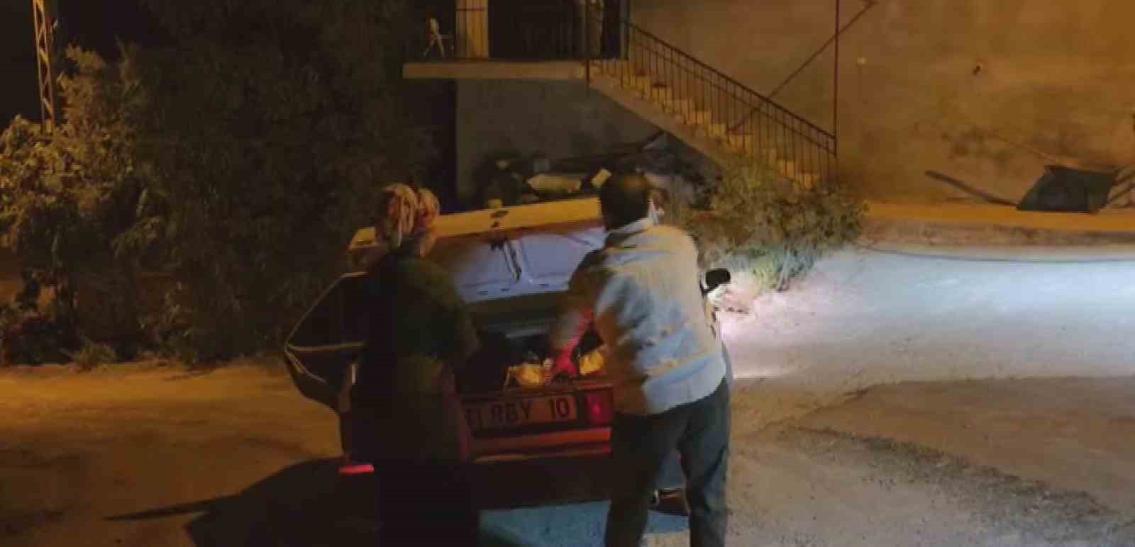 Hatay’da orman yangınının etkili olduğu bölgede evler tahliye ediliyor 