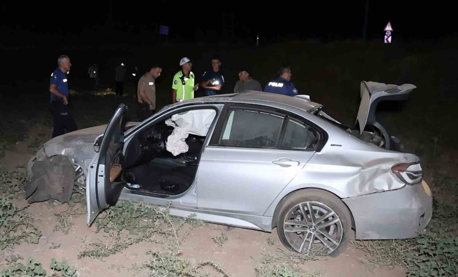 Şarampole takla atıp hurdaya dönen otomobilin sürücüsü ağır yaralandı 