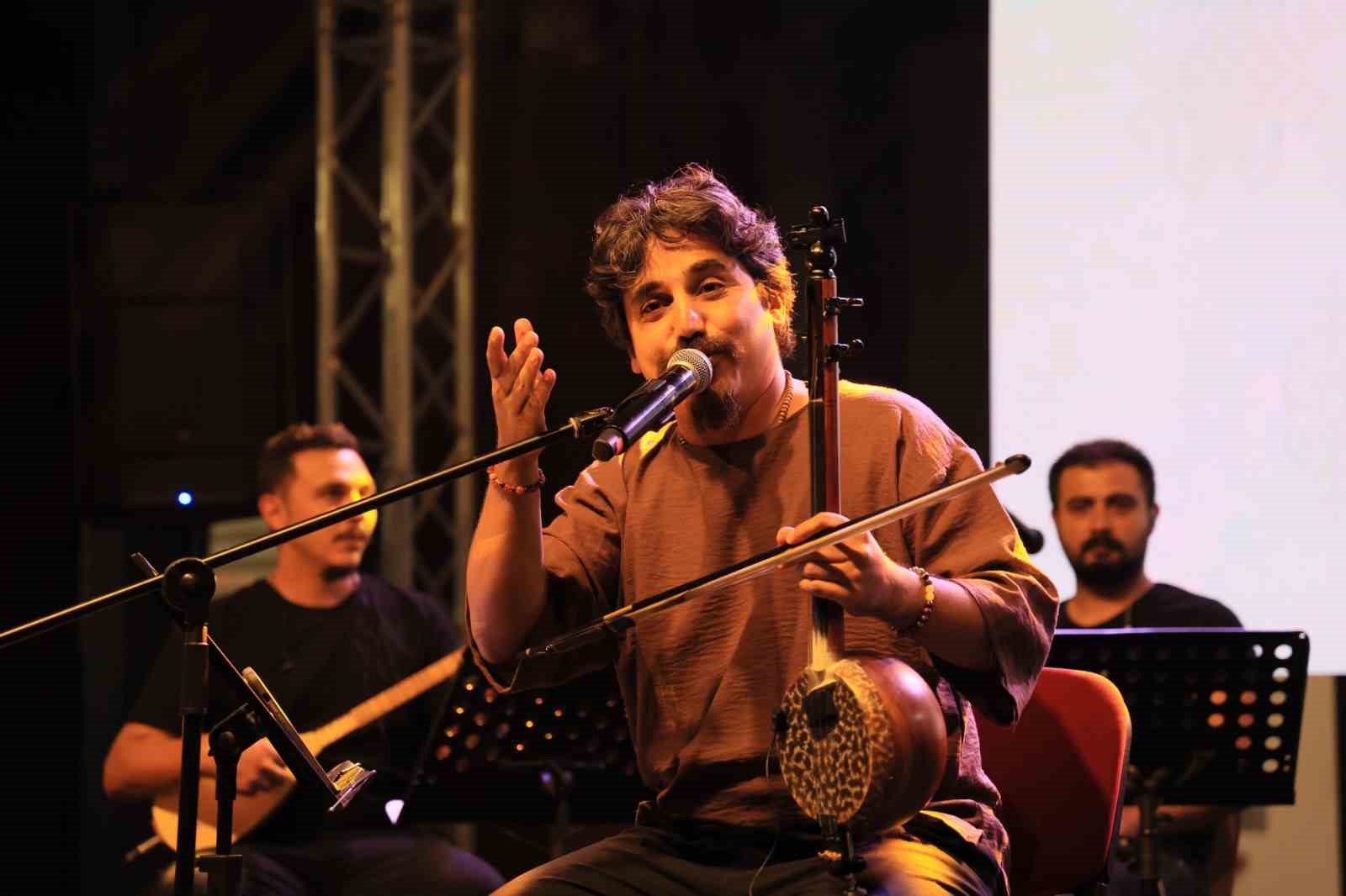 Çameli’nde festival coşkusu Uğur Önür ile yaşandı 