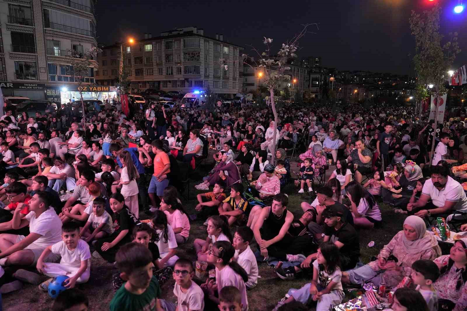 Keçiören Belediyesi’nden açık hava sineması 