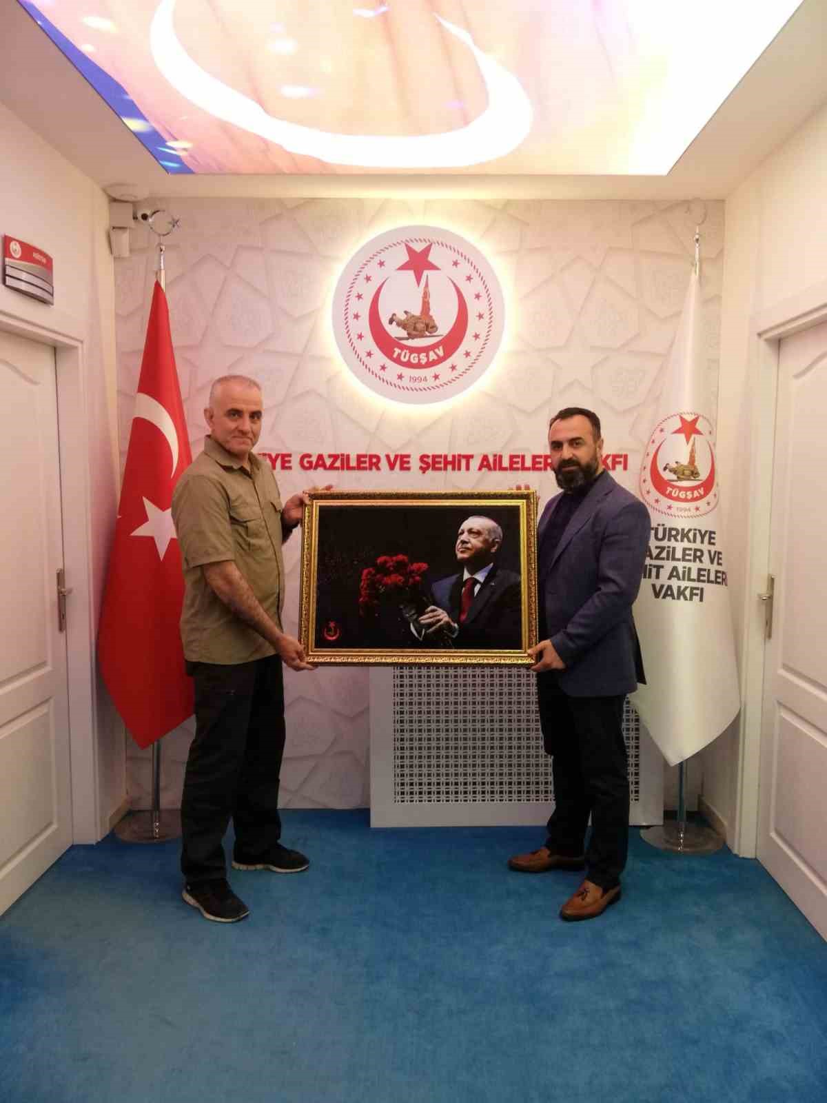 Gazi Tümgeneral Ala, hainlere meydan okudu: 