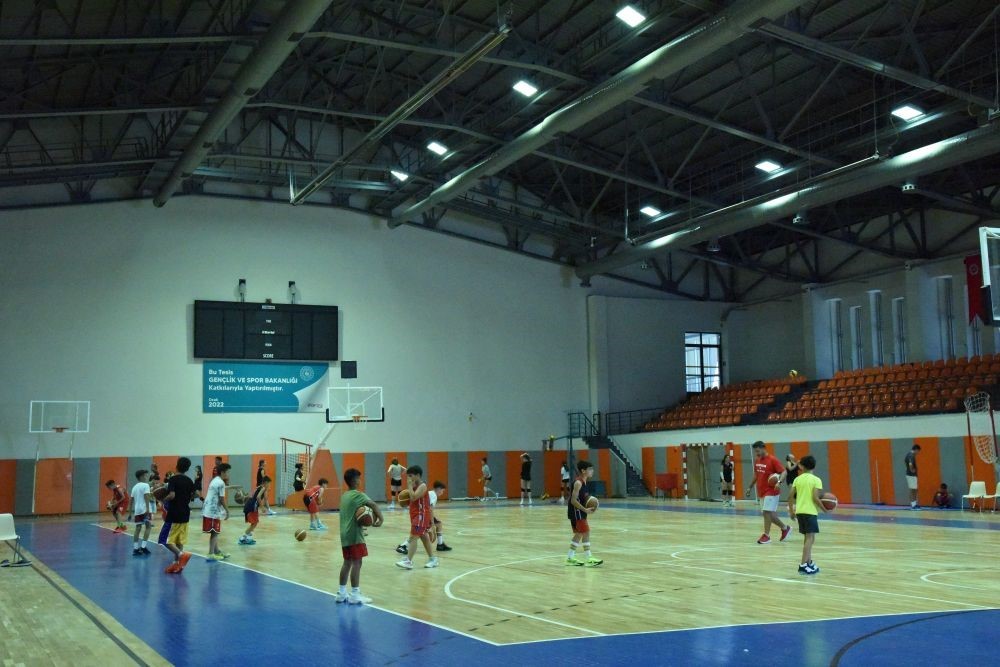 Kastamonu Üniversitesi’nde spor ve sosyal hayat yeniden şekilleniyor 
