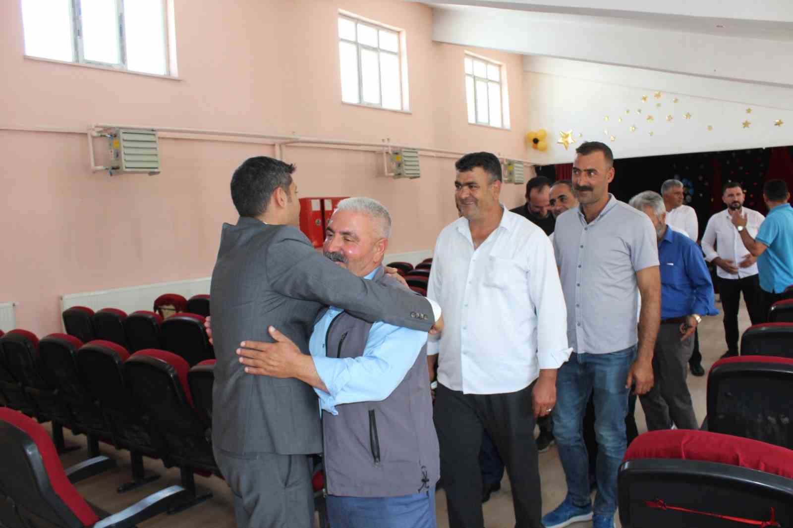 Hamur Kaymakamı Mahir, veda etti 