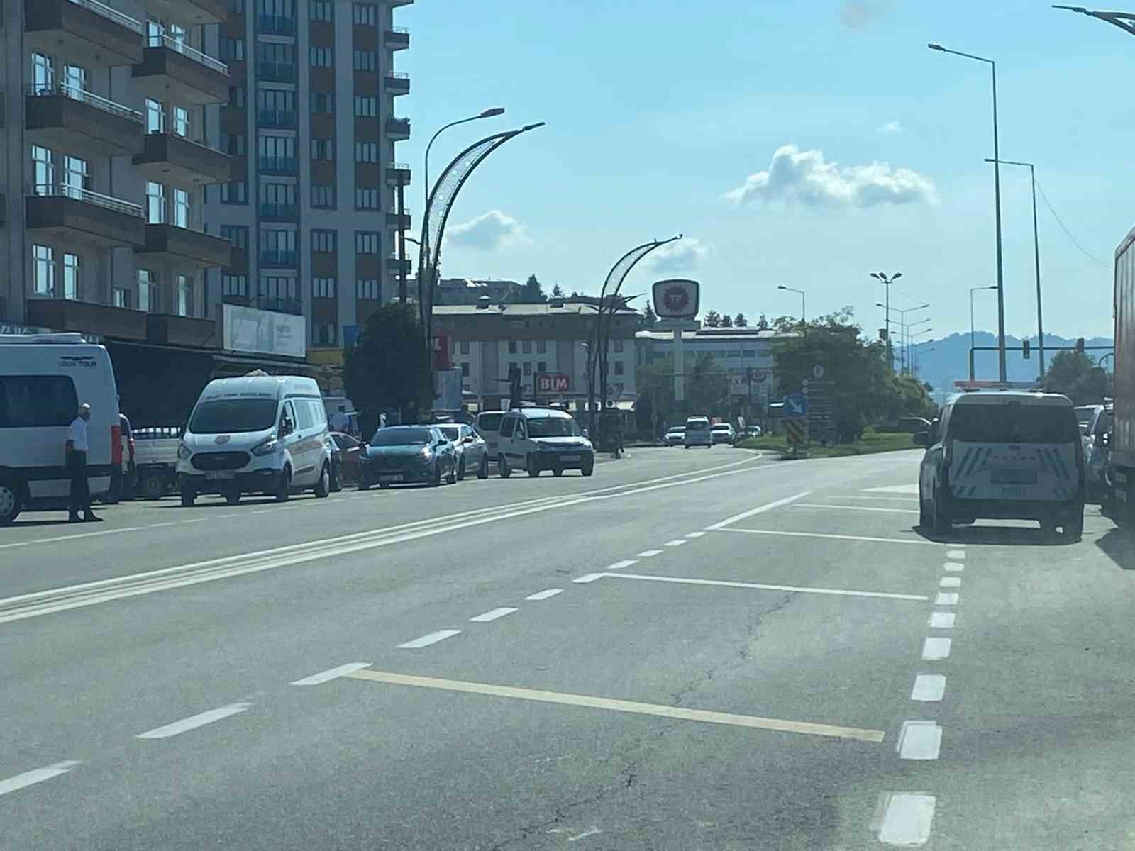 Rize’de mal sahibi ile kiracının kavgası kanlı bitti: 3’ü ağır 4 yaralı 