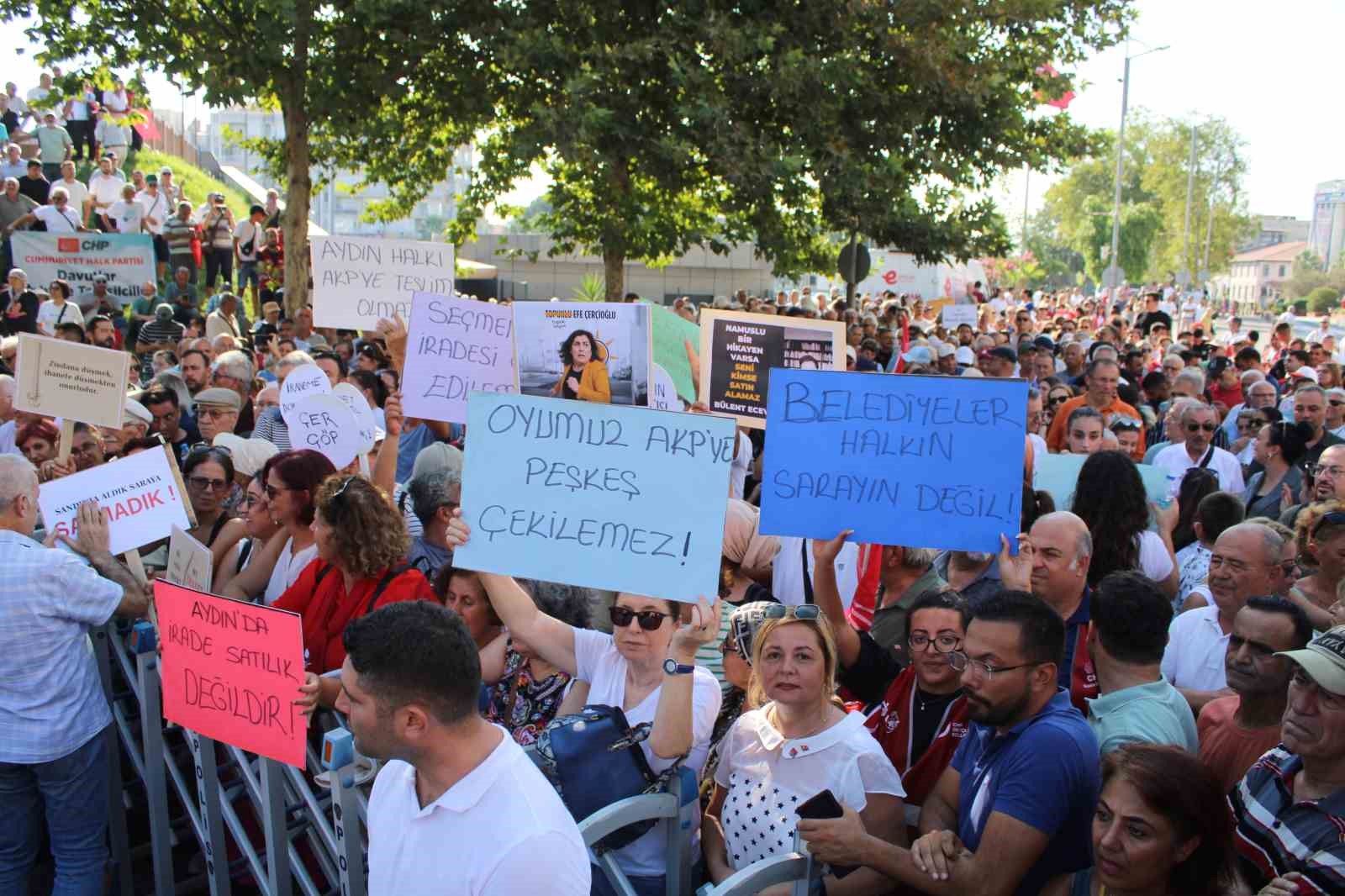 Aydın’da ’topuklu’ eylem 