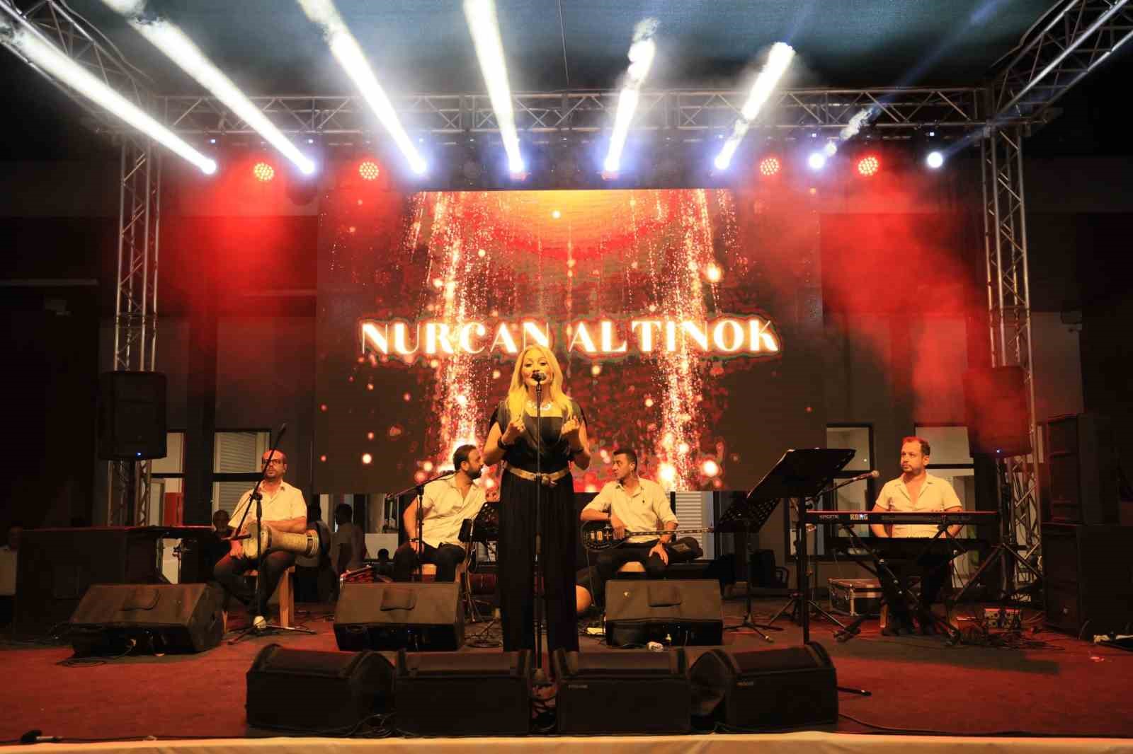 Nurcan Altınok, Çameli festivalinde unutulmaz bir gece yaşattı 