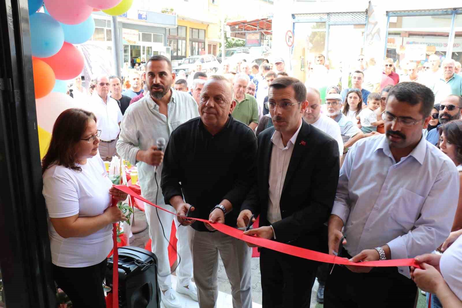 Bozdoğan’da kurdeleler çocuklar için kesildi