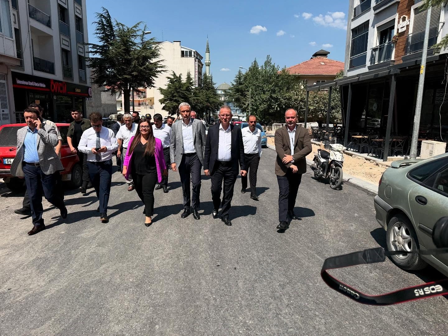 Simav Azerbaycan Caddesi’nde asfalt yol çalışmaları tamamlandı 