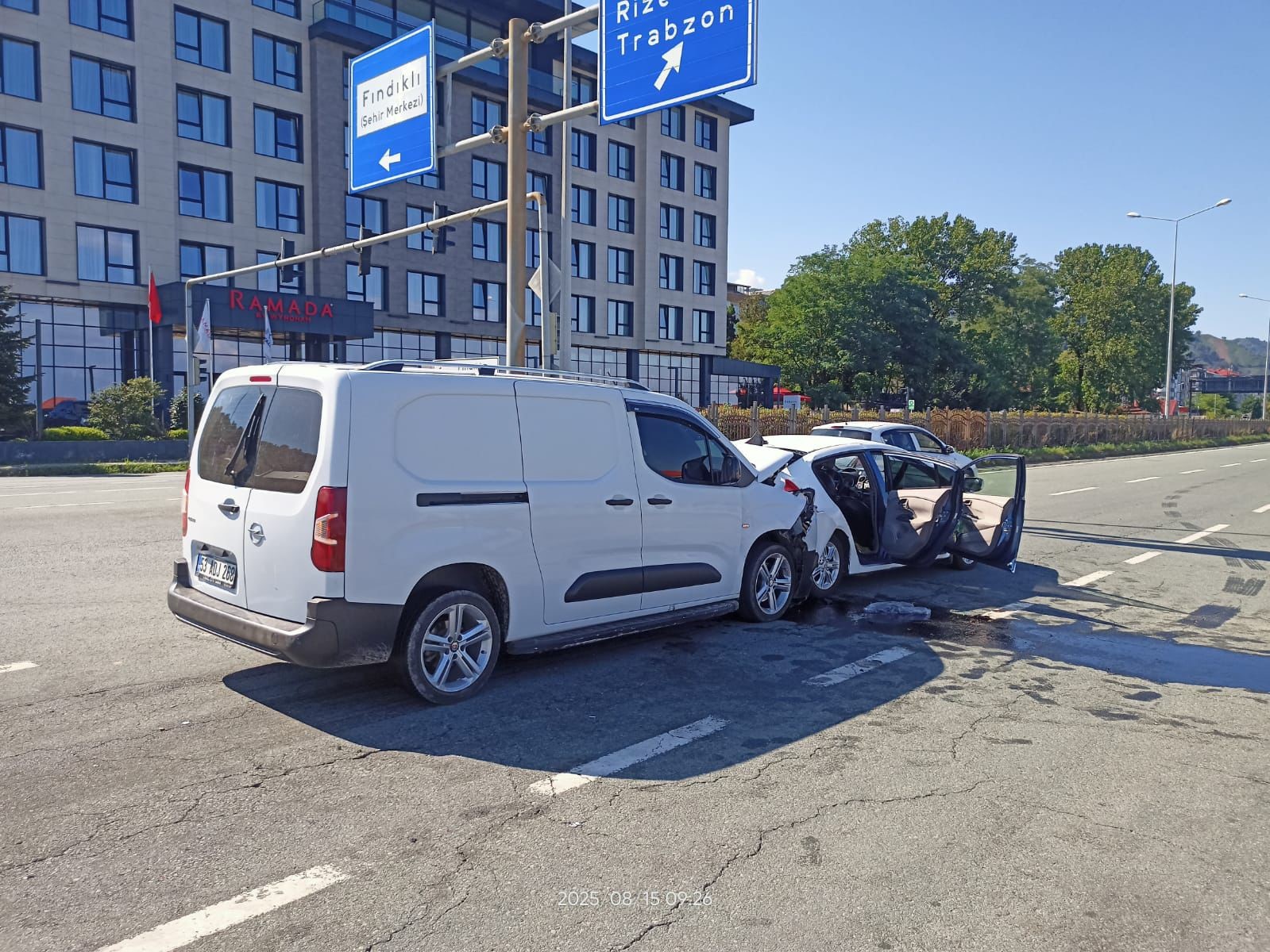 Rize’de trafik kazası: 1 ölü, 5 yaralı 