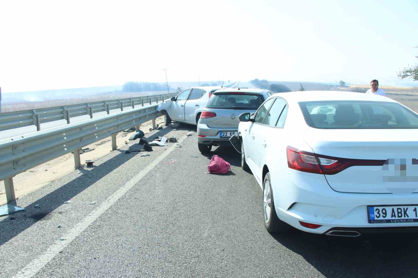 Kırklareli’nde çıkan yangında yoğun duman kazaya sebep oldu: 6 yaralı 
