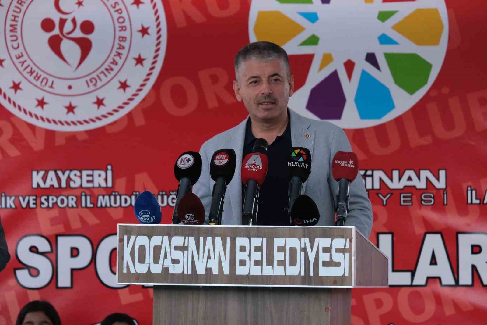 Vali Çiçek: 