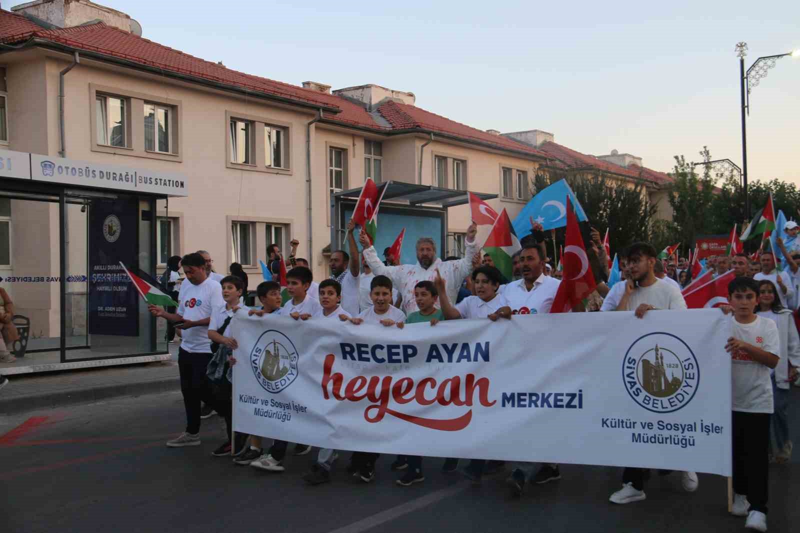 Sivas’ta Filistin’e destek yürüyüşü düzenlendi 