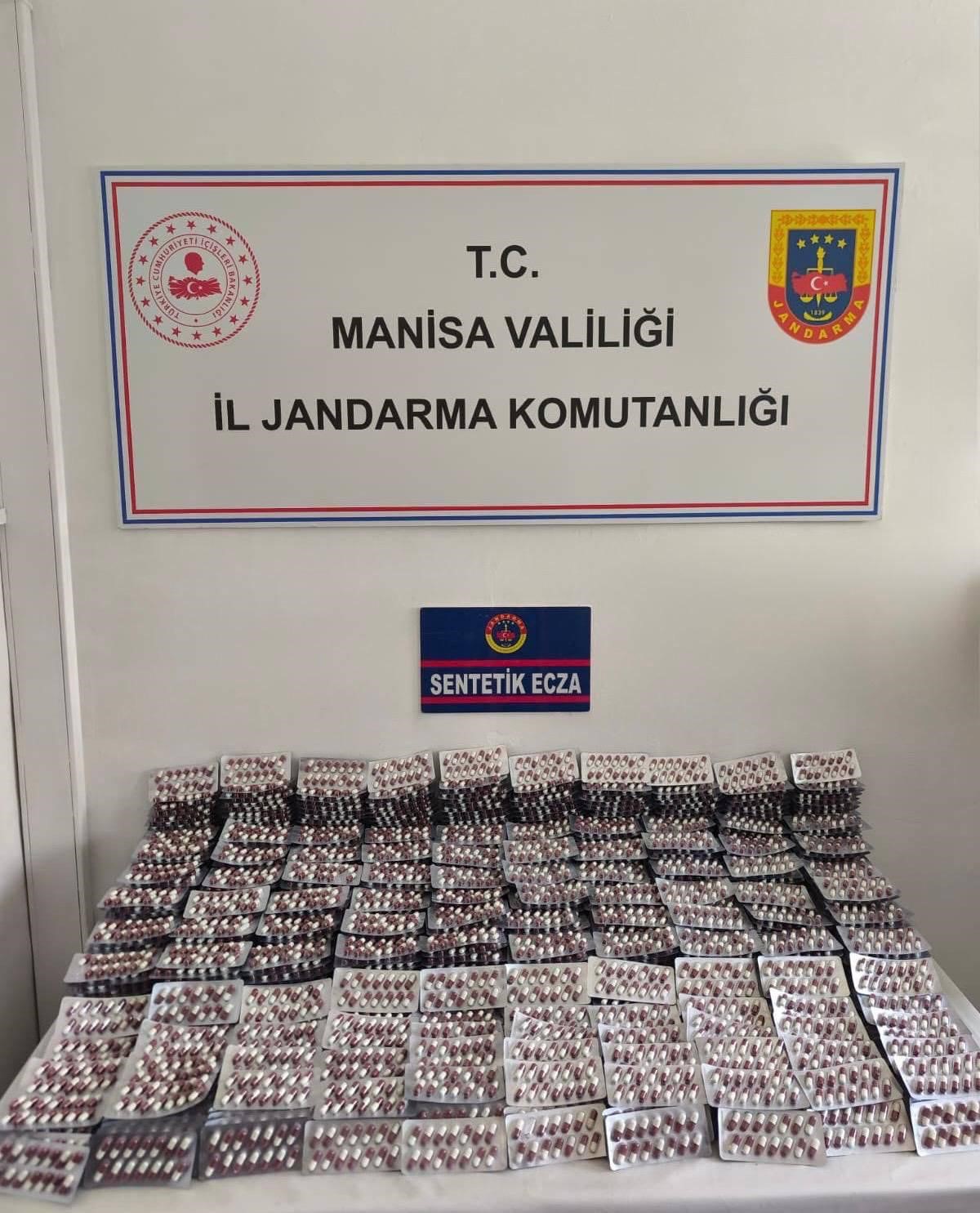 Manisa’da 19 bin 376 sentetik hap ele geçirildi