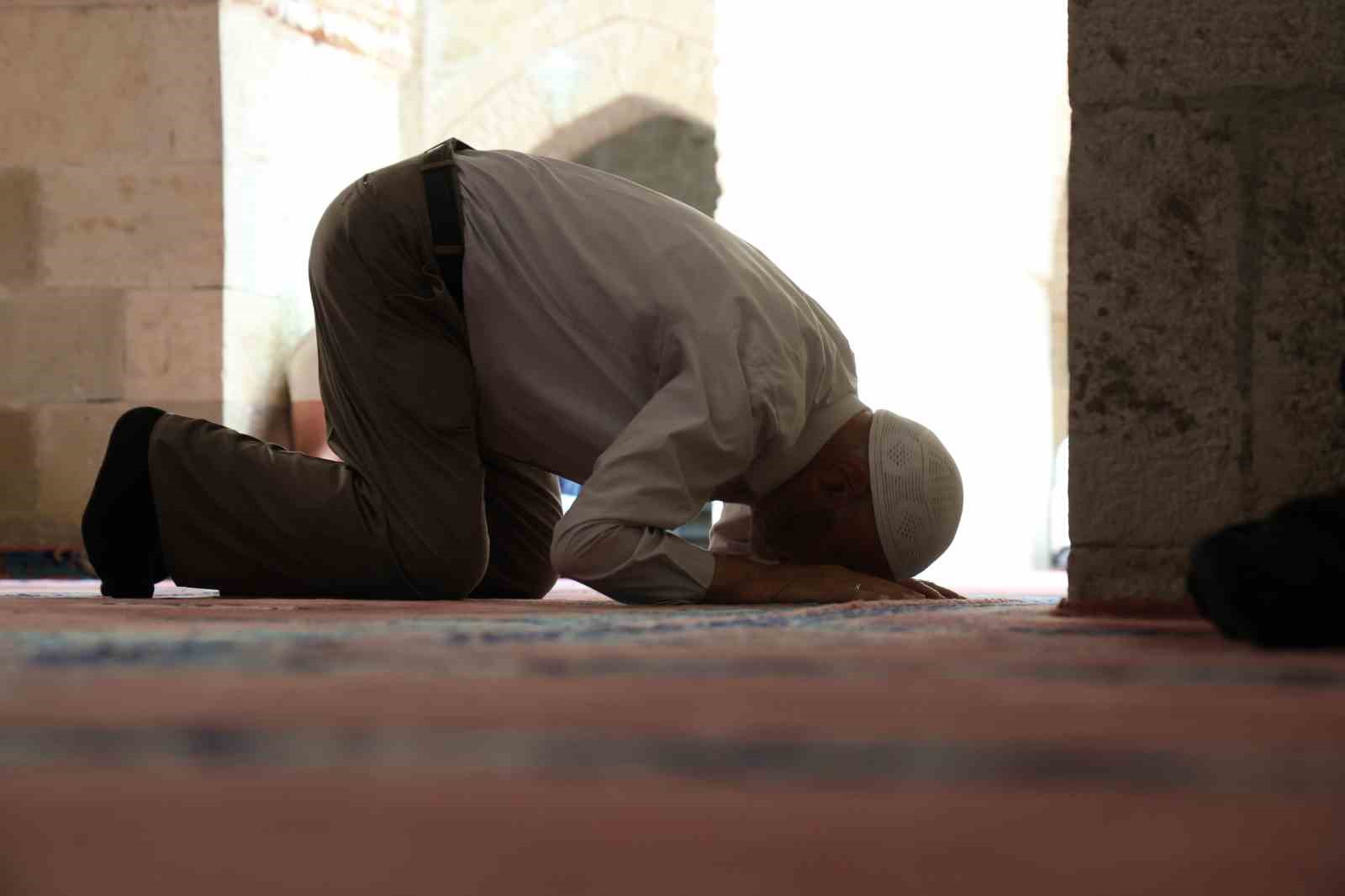 4 bin yıllık Harput’a gelenler, Pisa’dan daha eğri minareyi görünce şaşırıyor 