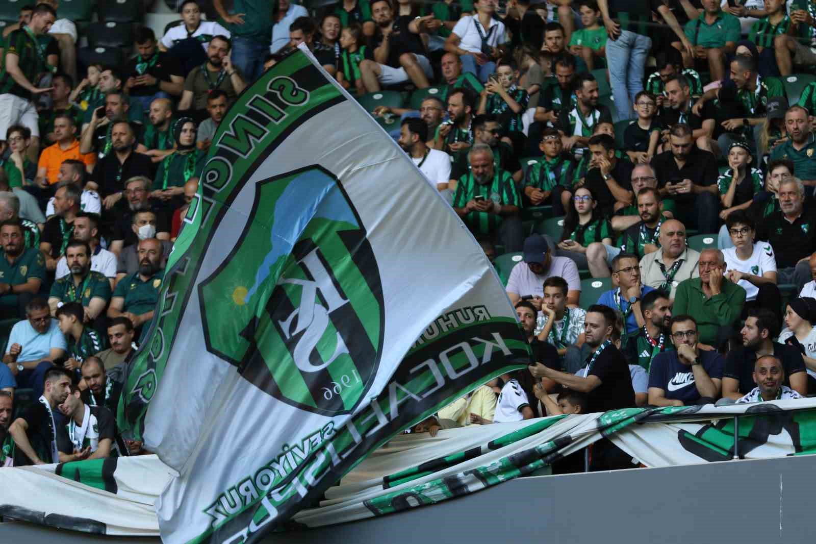 Trendyol Süper Lig: Kocaelispor: 0 - Samsunspor: 0 (Maç devam ediyor) 