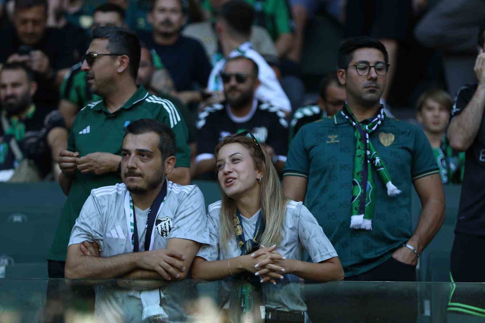 Trendyol Süper Lig: Kocaelispor: 0 - Samsunspor: 0 (Maç devam ediyor) 