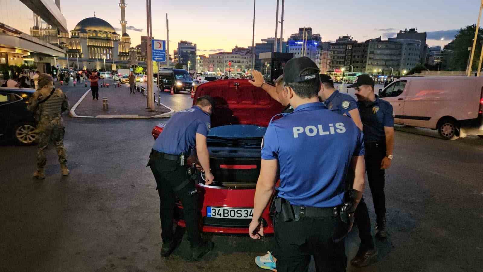 İstanbul’da helikopter destekli ‘Huzur İstanbul’ denetimi 