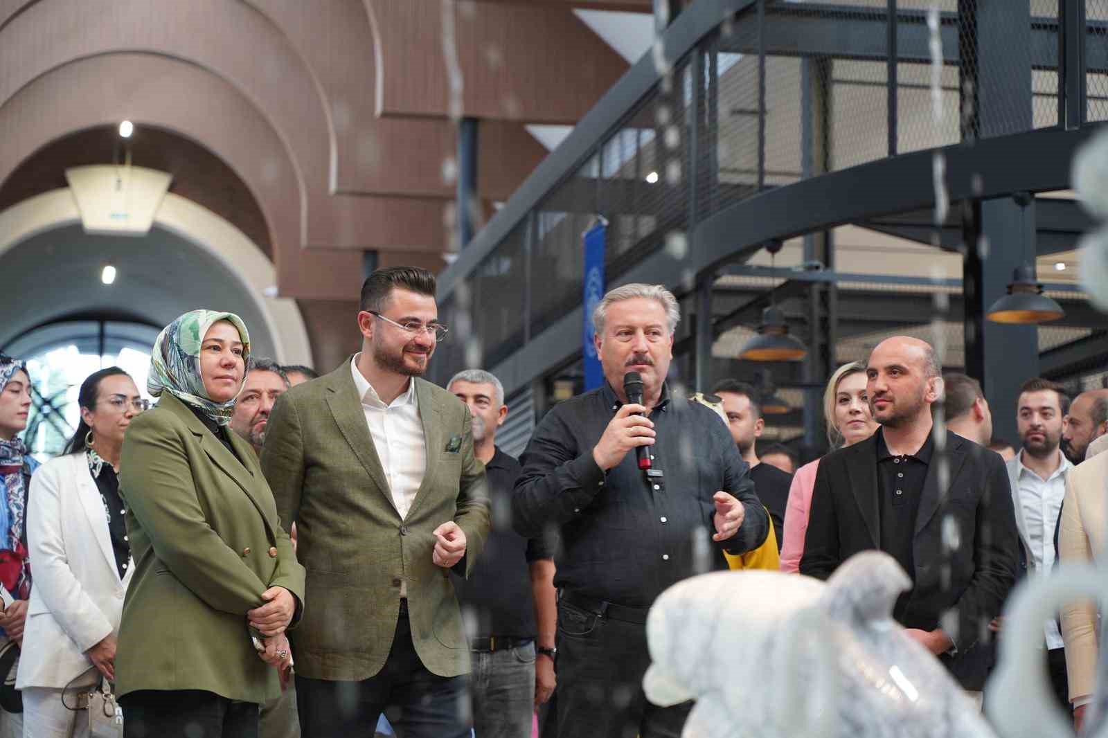Okandan, ‘Çarşı Melikgazi’yi ziyaret etti 
