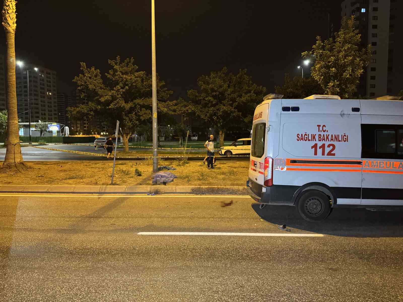 Devrilen motosikletteki genç hayatını kaybetti 