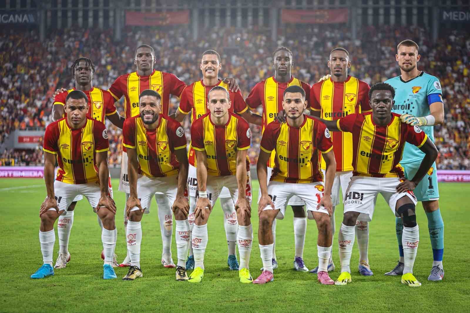 Göztepe, ilk iç saha maçında beğeni topladı 