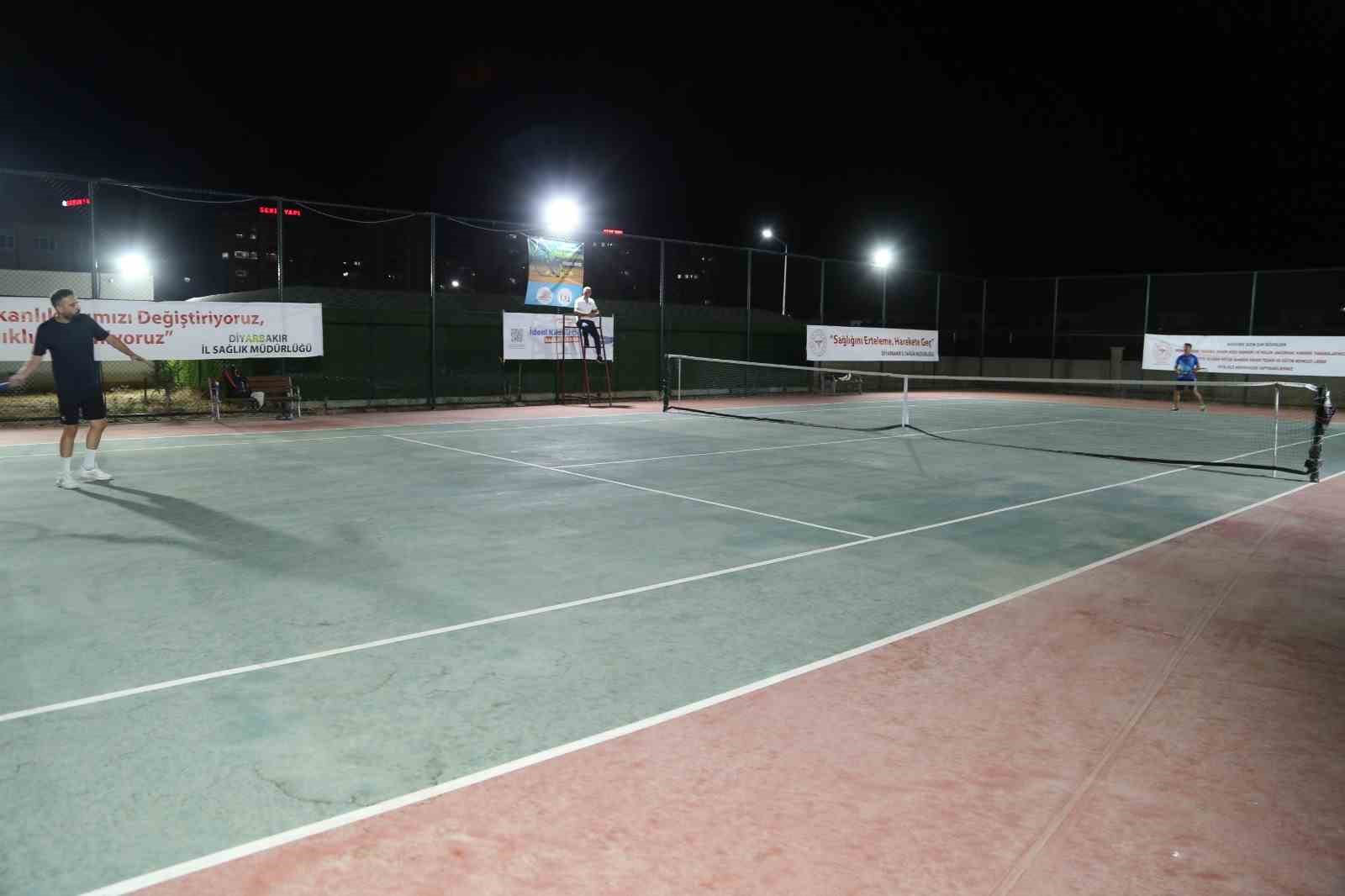 Diyarbakır İl Sağlık Müdürlüğü Tenis Turnuvası başladı 