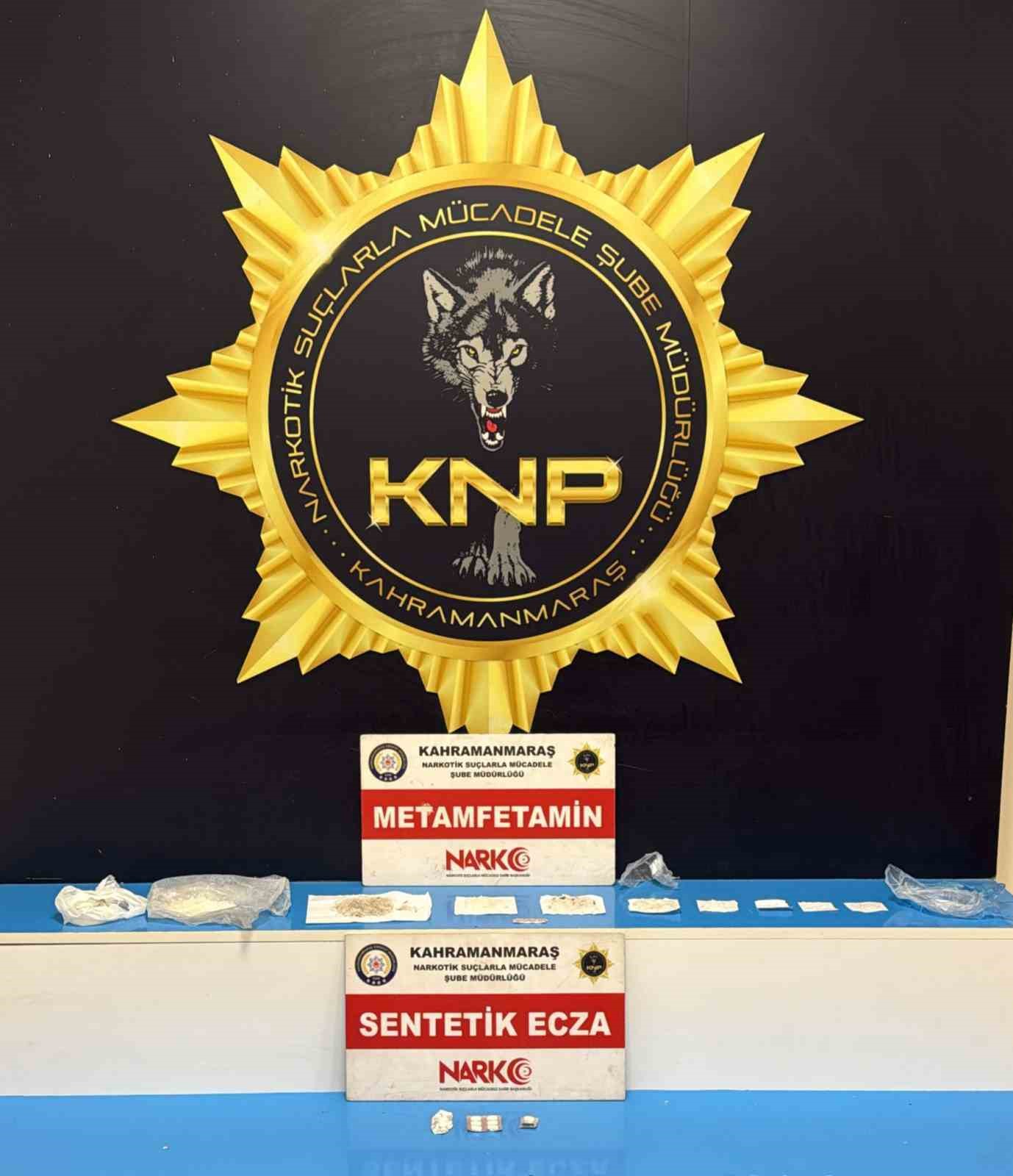 Polise çarpıp kaçtı, 141 gram metamfetamin ele geçirildi 