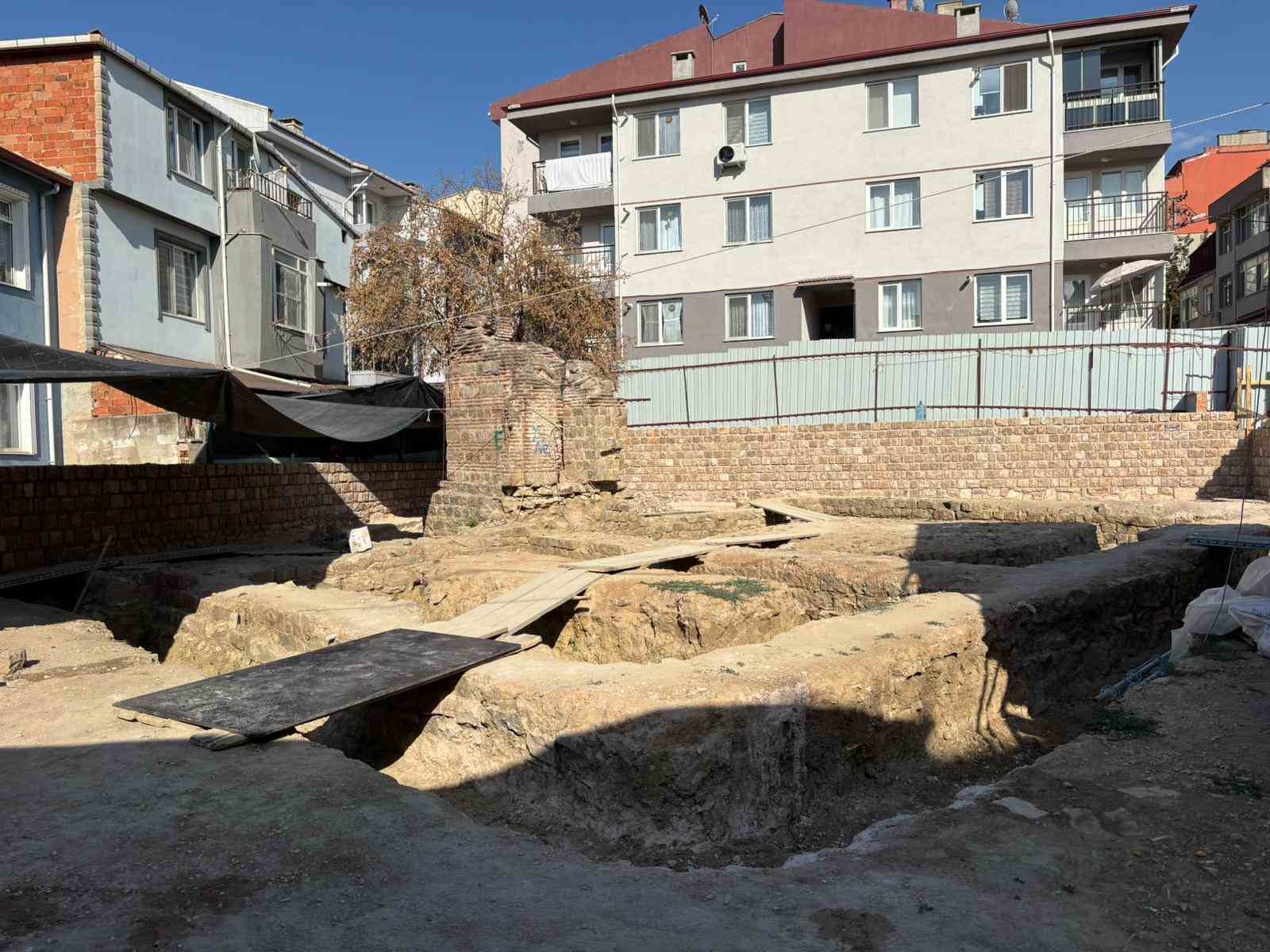 Edirne’de yıkık haldeki tarihi Çokalca Camisi yeniden ayağa kaldırılıyor 