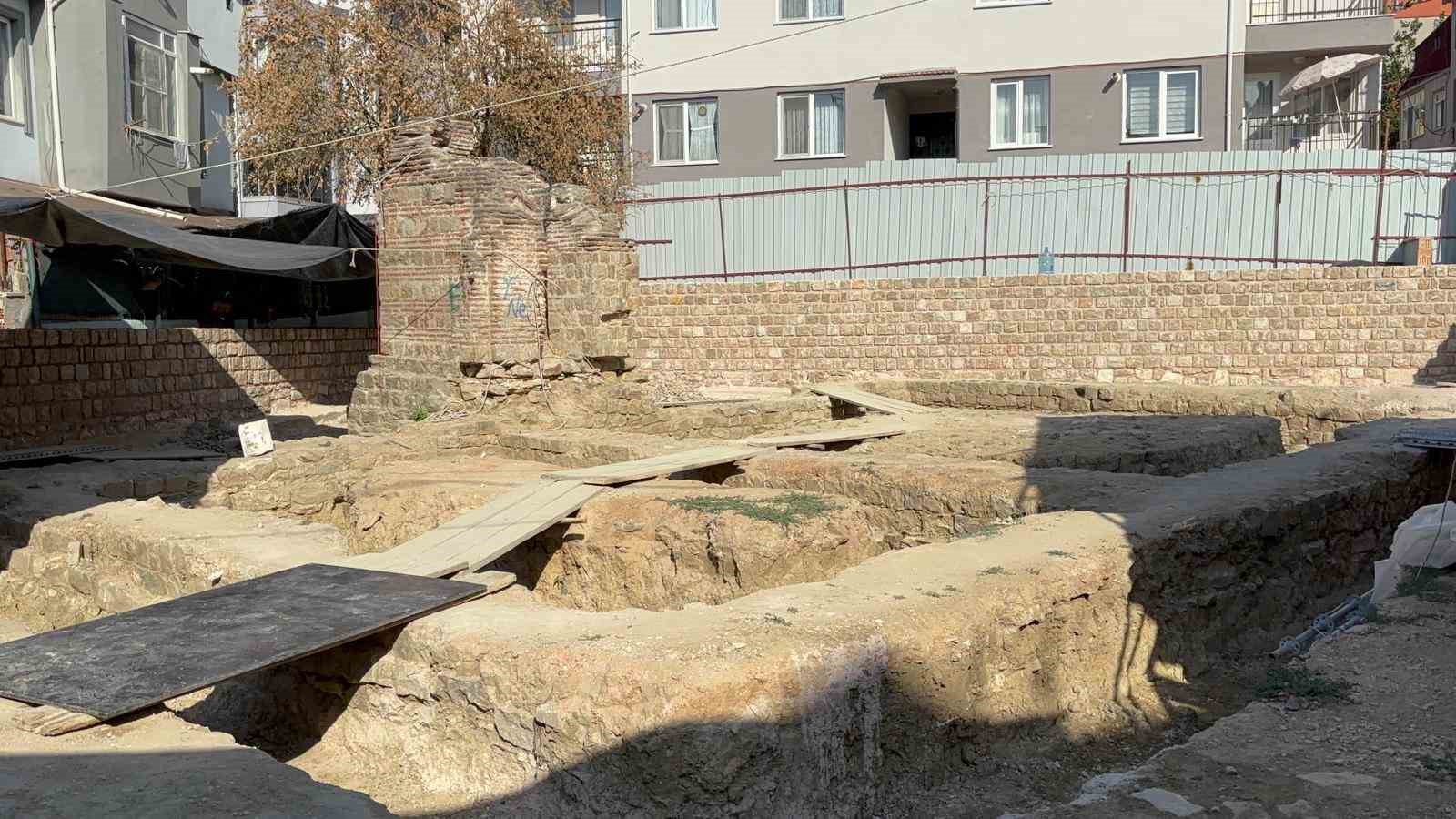 Edirne’de yıkık haldeki tarihi Çokalca Camisi yeniden ayağa kaldırılıyor 
