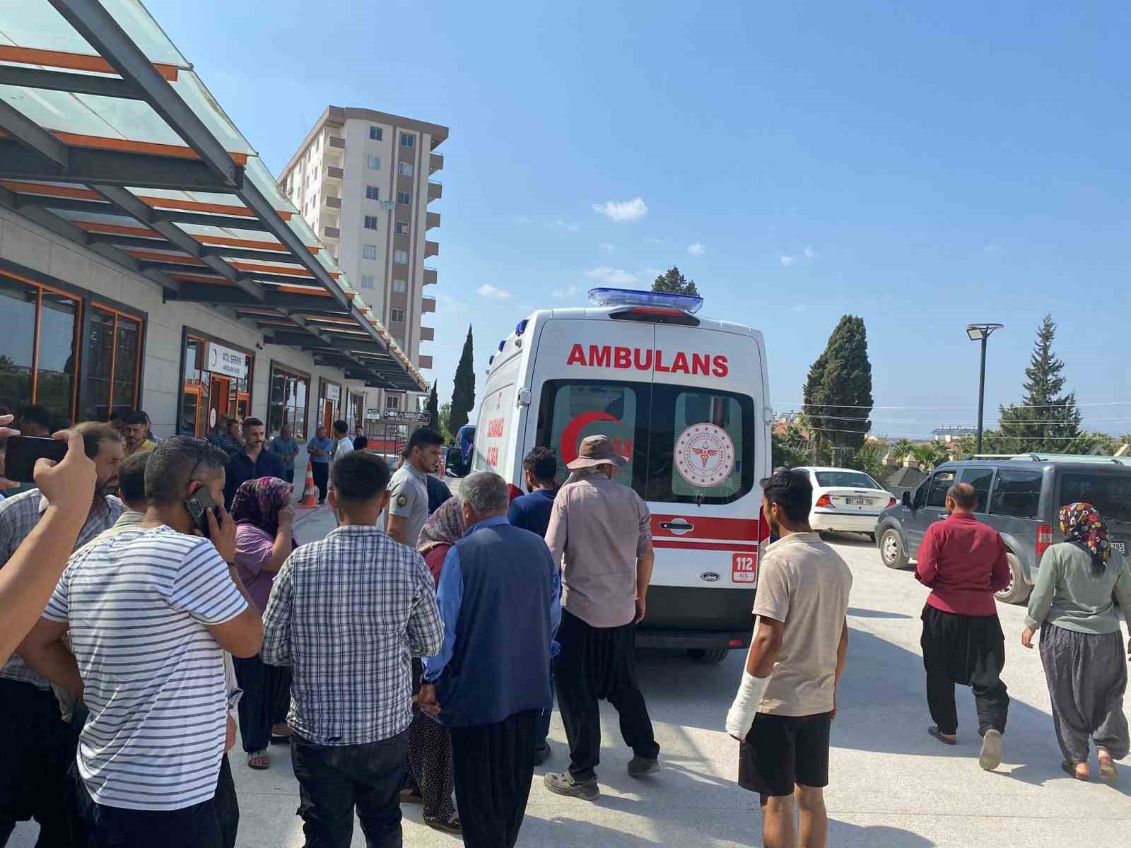 Osmaniye’de traktör uçurumdan devrildi: 2’si çocuk 5 kişi yaralandı 