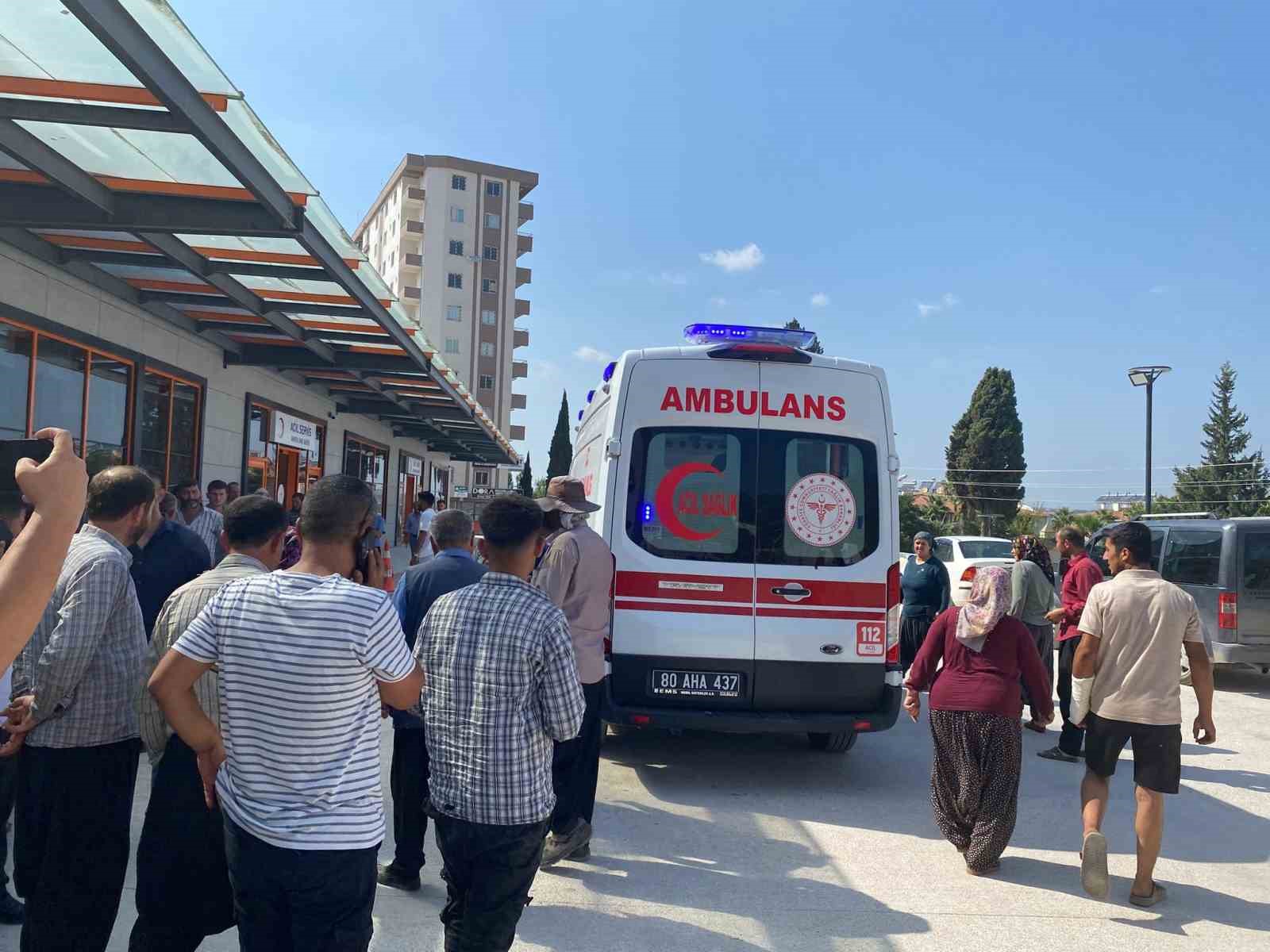 Osmaniye’de traktör uçurumdan devrildi: 2’si çocuk 5 kişi yaralandı 