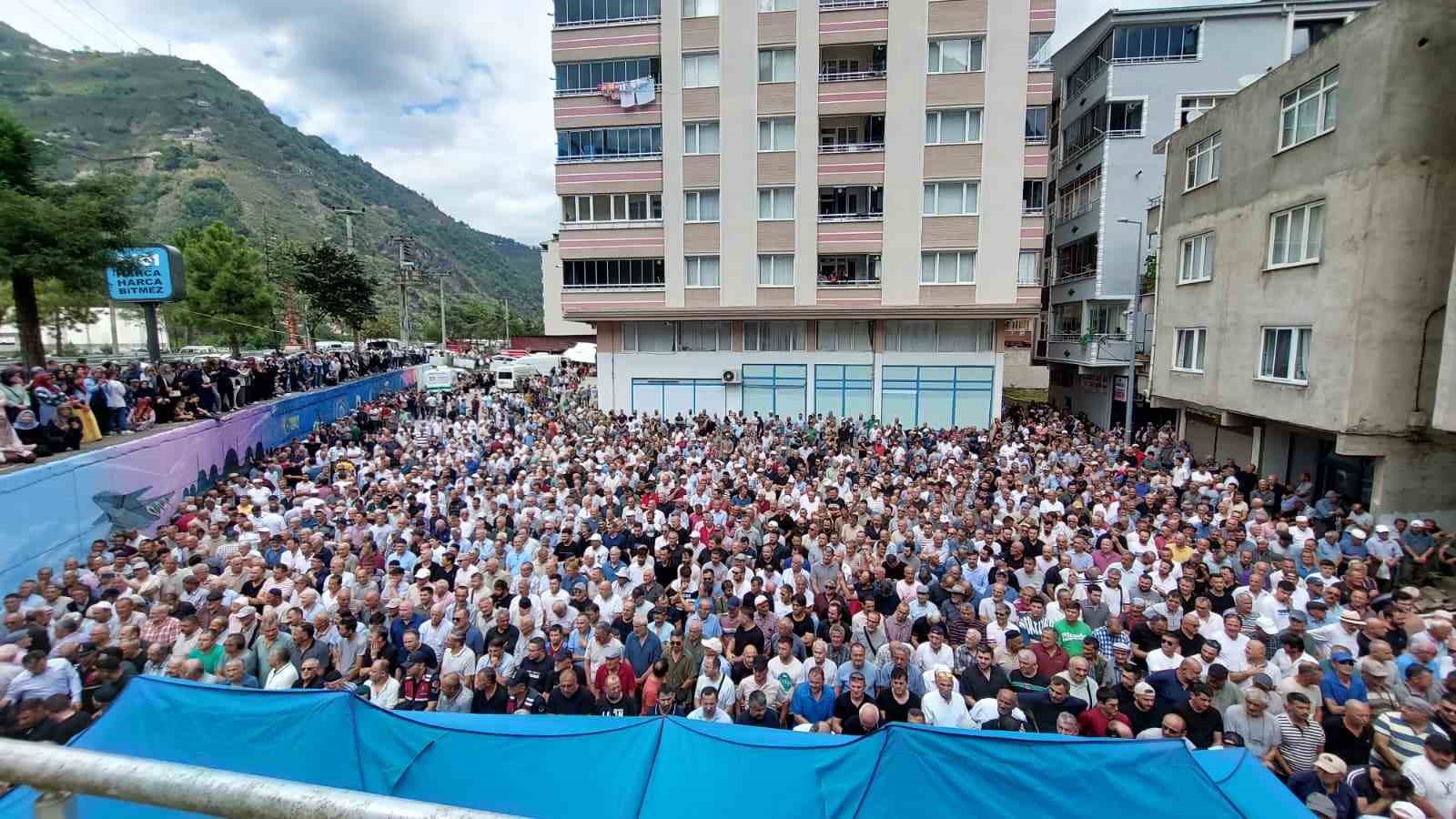 Giresun’daki kazada hayatını kaybeden 4 kişiye son görev 