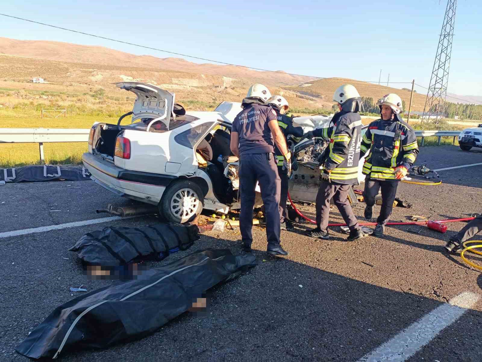 Erzurum’da iki araç kafa kafaya çarpıştı: 4 ölü 