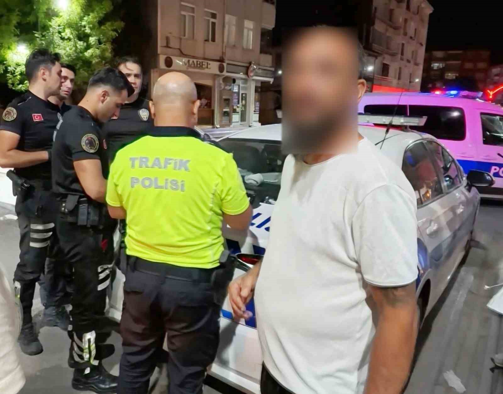 Muayenesiz araçla yakalanan ehliyetsiz ve alkollü sürücü: 