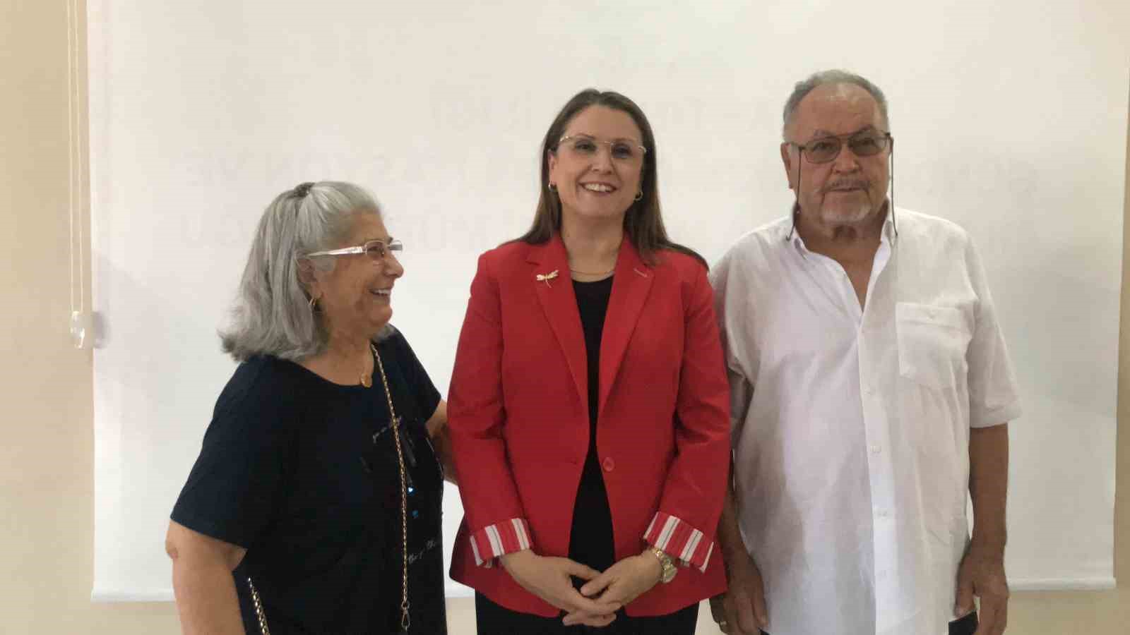 Yaşlılık Çalıştayı’na katılan huzurevi sakinleri Vali Arslan’a taleplerini iletti 