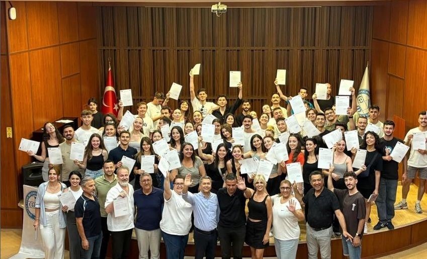 EÜ Devlet Türk Musikisi Konservatuarından 