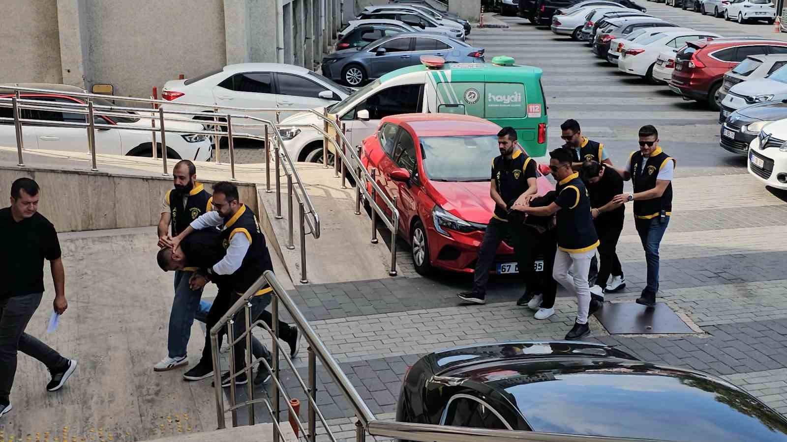 ’Adınız FETÖ soruşturmasına karıştı’ deyip milyonluk vurgun yaptılar 