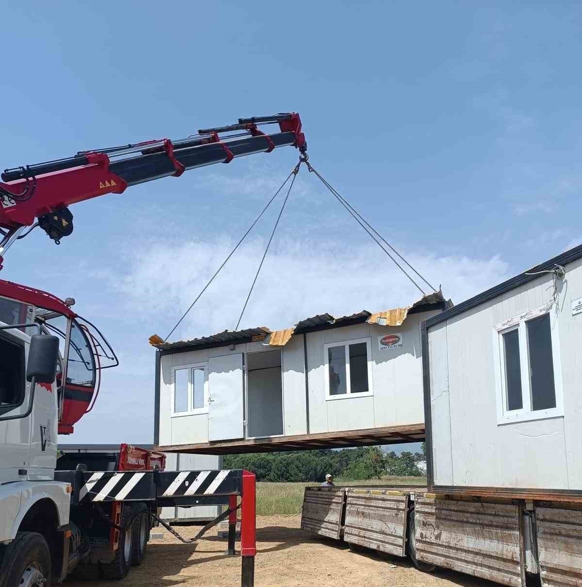 Gemlik halkının yardımları çürümeye terkedildi 