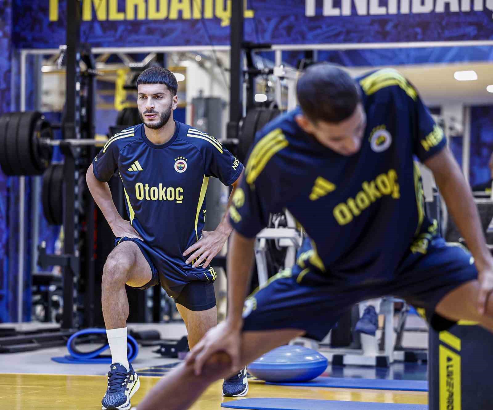 Fenerbahçe, Benfica maçı hazırlıklarına başladı 