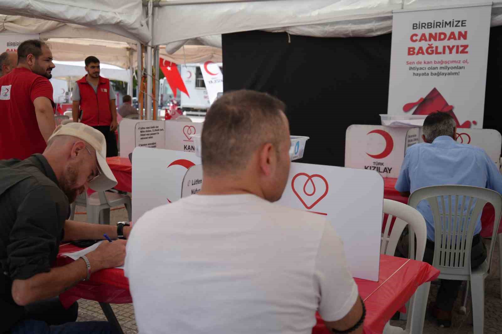 Her kan bağışı, ormanda 3 fidana dönüşüyor 