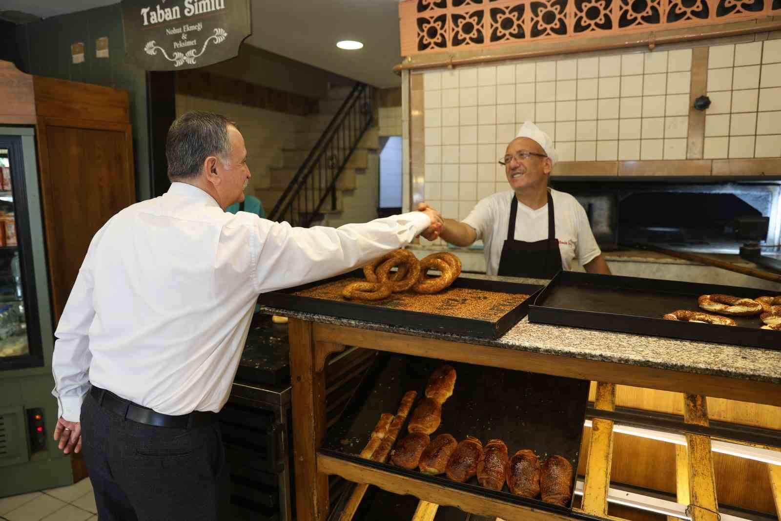 Başkan Balaban, Karaköy’de esnaf ziyareti yaptı 