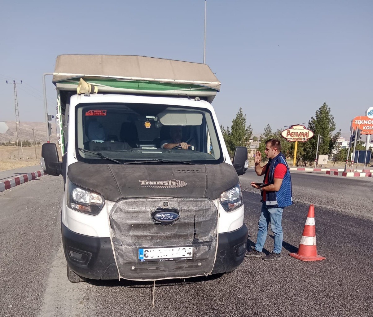 Siirt Belediyesi’nden sebze ve meyve taşıyan araçlara denetim