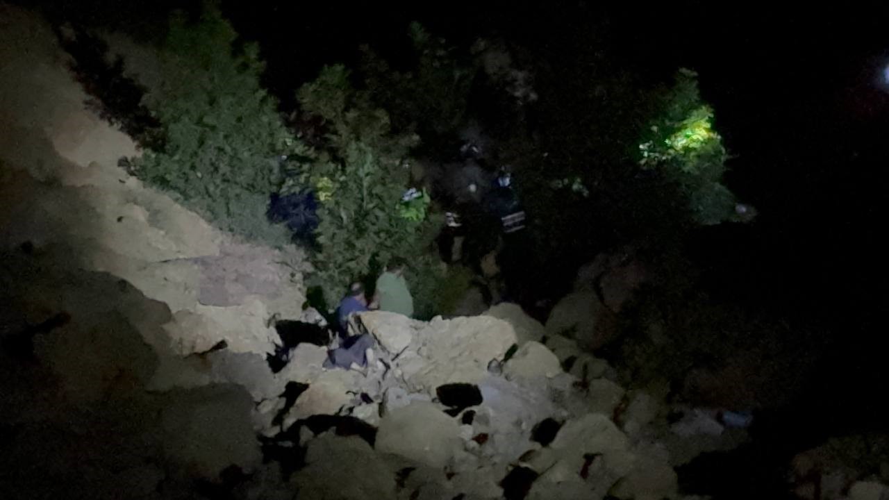 Adana’da otomobil uçuruma yuvarlandı: 5 ölü