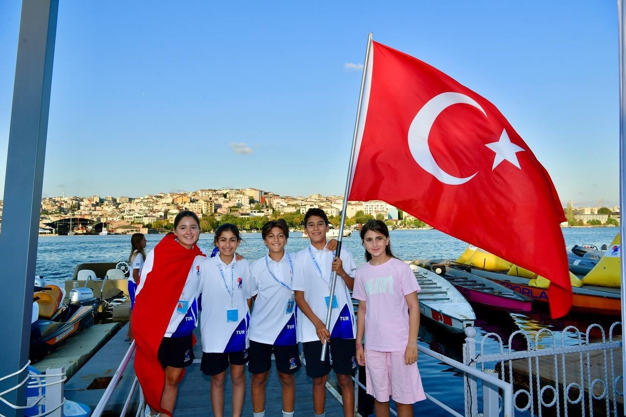 2025 Optimist Avrupa Takım Şampiyonası açılışı Fatih’te yapıldı 
