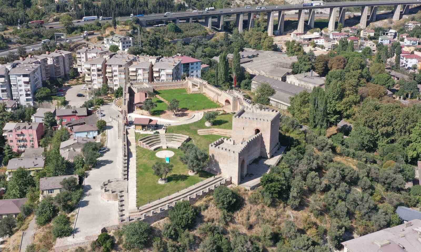 Hereke Kalesi’ne ziyaretçilerden tam not 