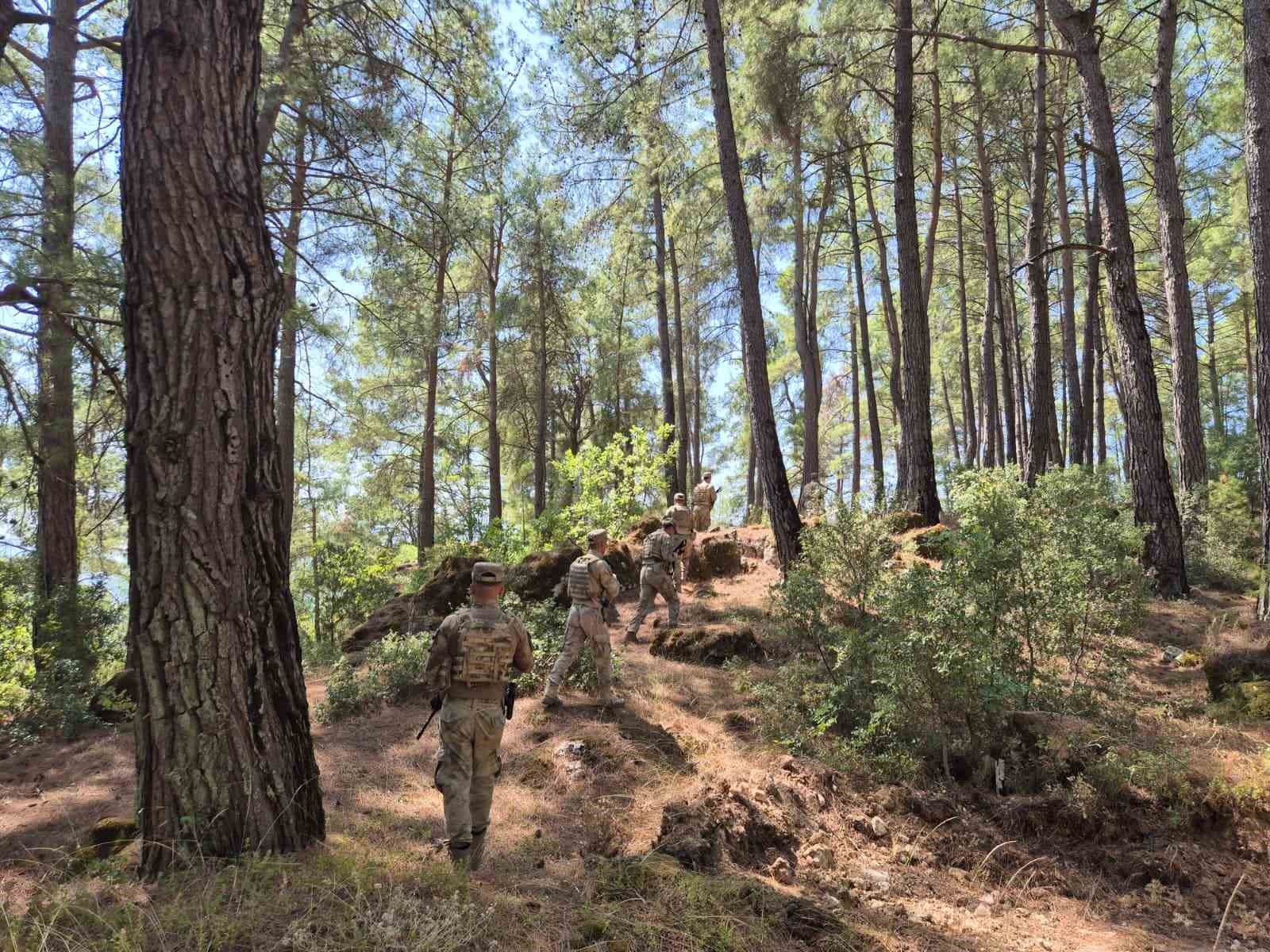 Burdur’da jandarmadan orman yangınlarına karşı 24 saat devriye 