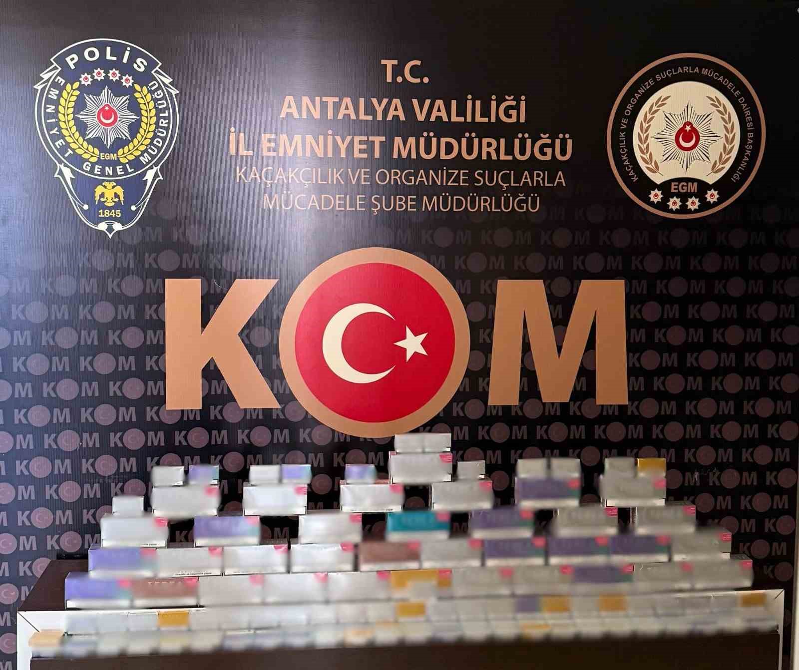 Antalya’da kaçakçılık operasyonunda 39 bin 944 şişe kaçak içki ele geçirildi 