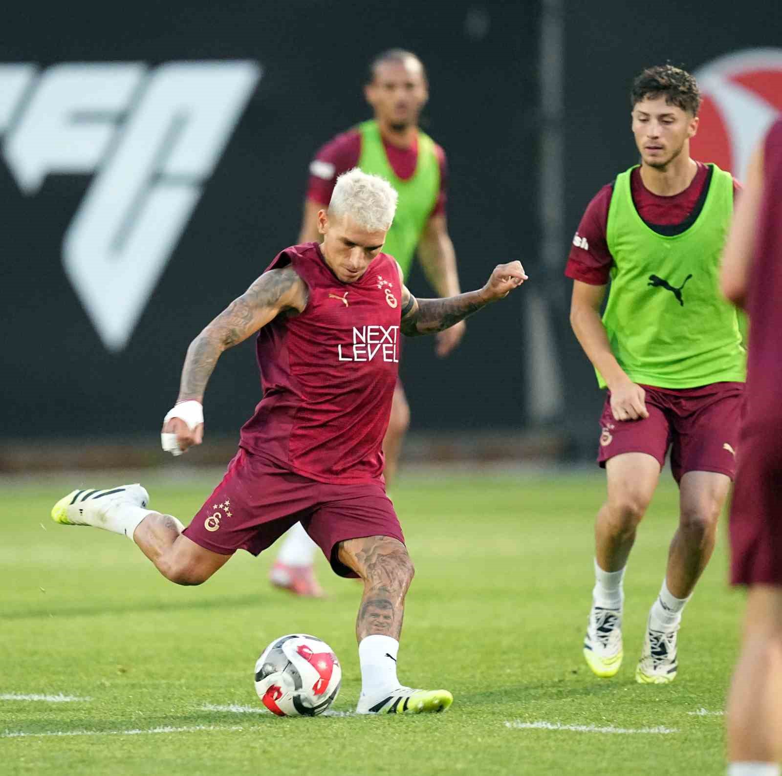 Galatasaray, Kayserispor maçının hazırlıklarını sürdürdü 