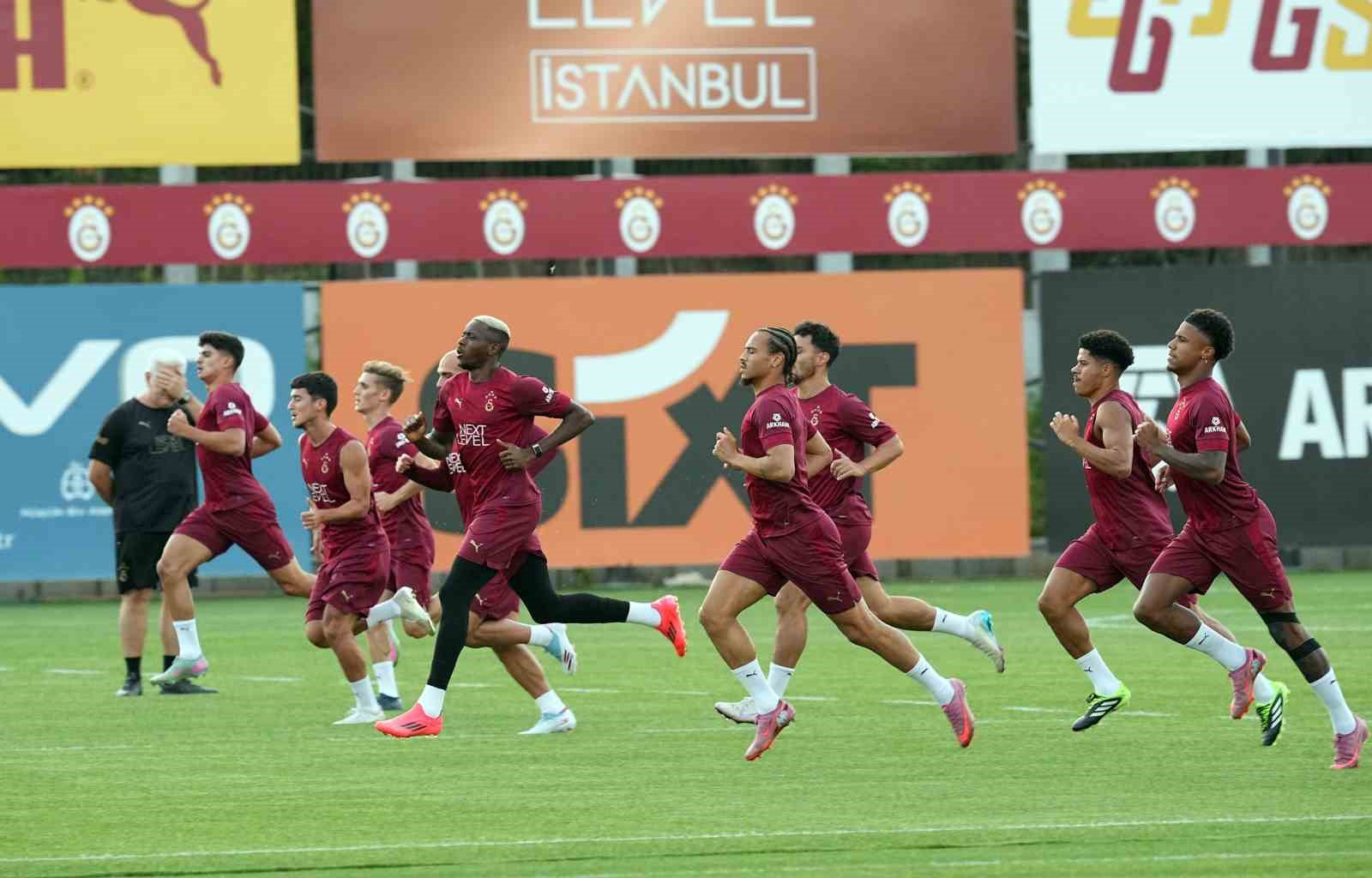 Galatasaray, Kayserispor maçının hazırlıklarını sürdürdü 